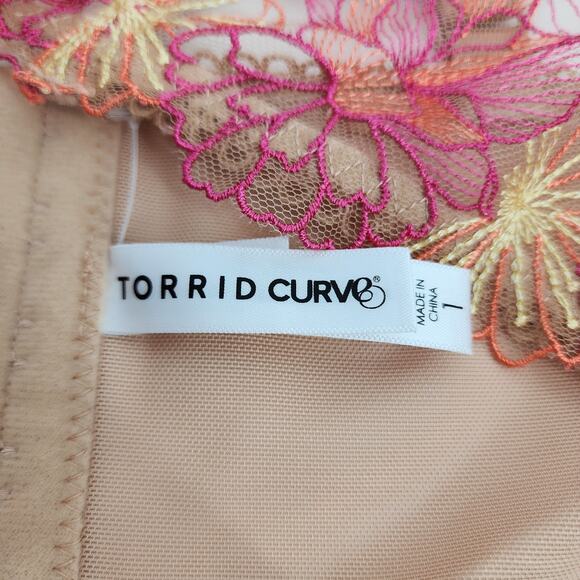 Torrid Curves Multicolor Floral Mesh Embroidered Underwire Bra Size 1X - Picture 3 of 6